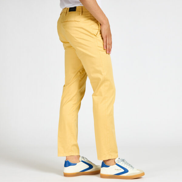 pantalone michael coal brad capri